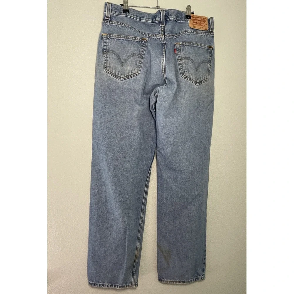 Levis Mens Relaxed Fit 550 Jeans Light Wash Size 36x34‎ Thrashed, Stains